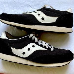 Women’s Saucony Hornet (10m) lightly worn!